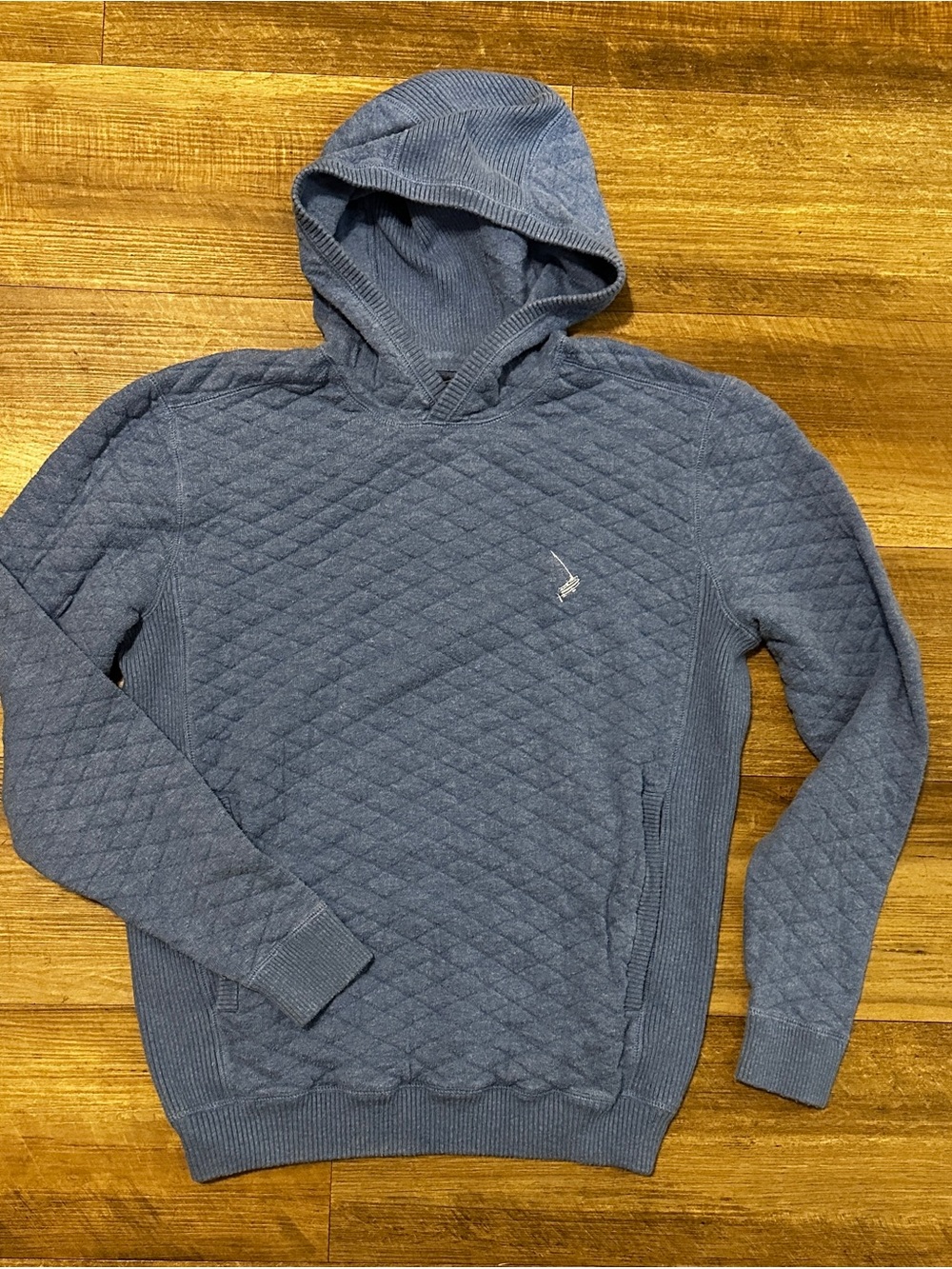 Holderness & Bourne Quilted Hooded Sweater